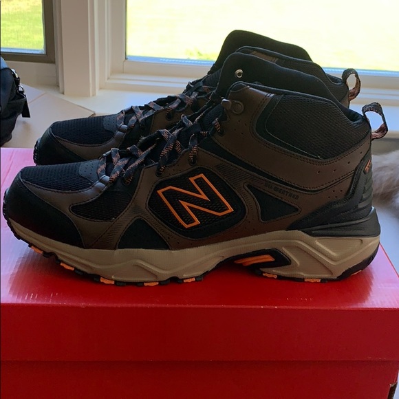 New Balance Sneakers - Picture 2 of 6